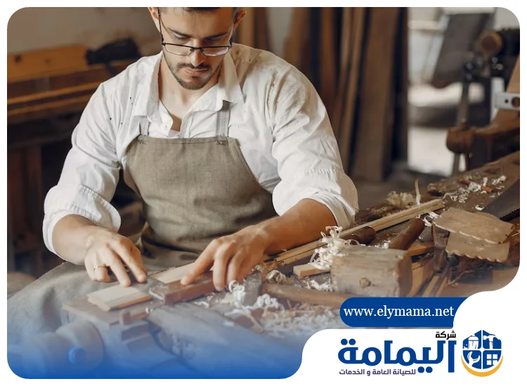 نجار في عجمان
